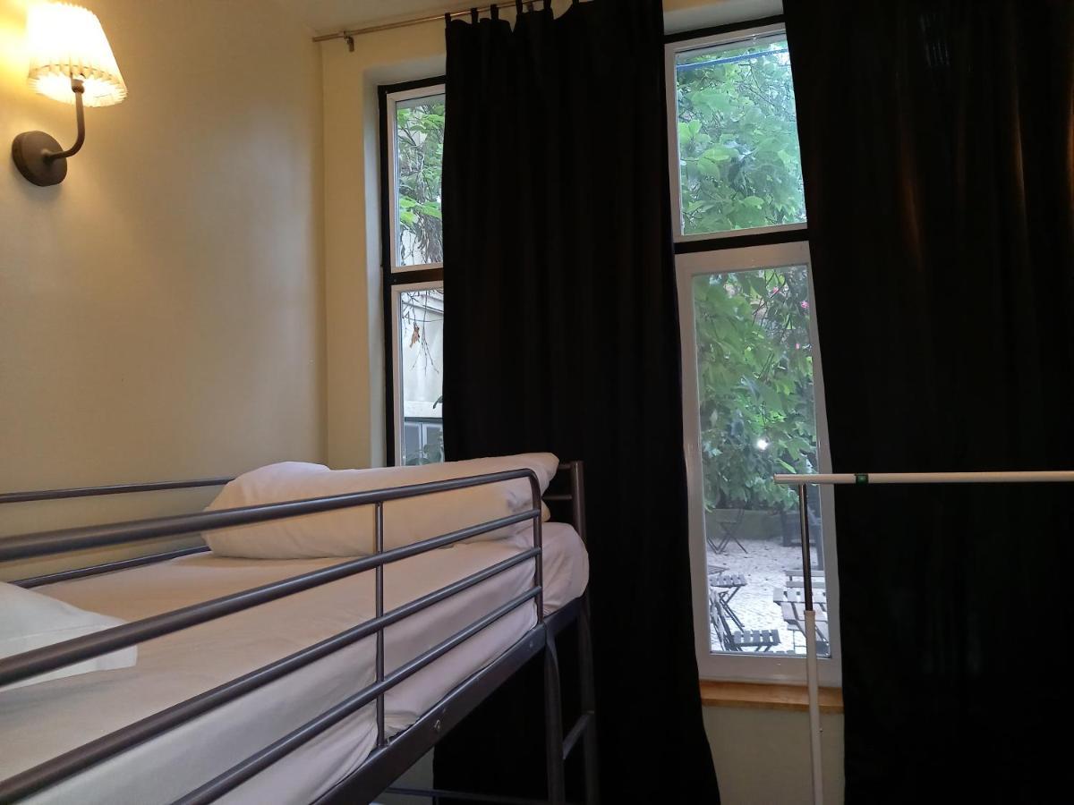 Lisbon Budget Inn ภายนอก รูปภาพ