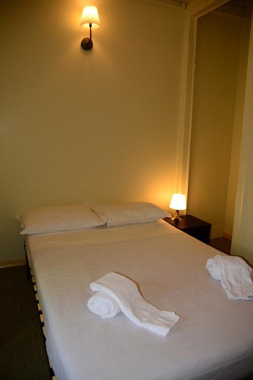 Lisbon Budget Inn ภายนอก รูปภาพ